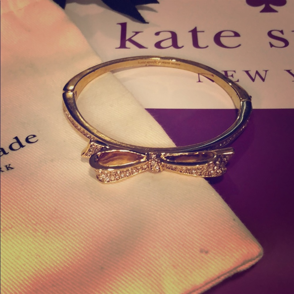 Kate spade gold bow bracelet with rhinestone bow
